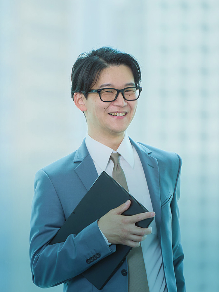 HIROMI
KOYAMA